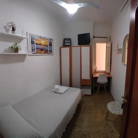 Cozy Single Room Mercado Central Аликанте Экстерьер фото