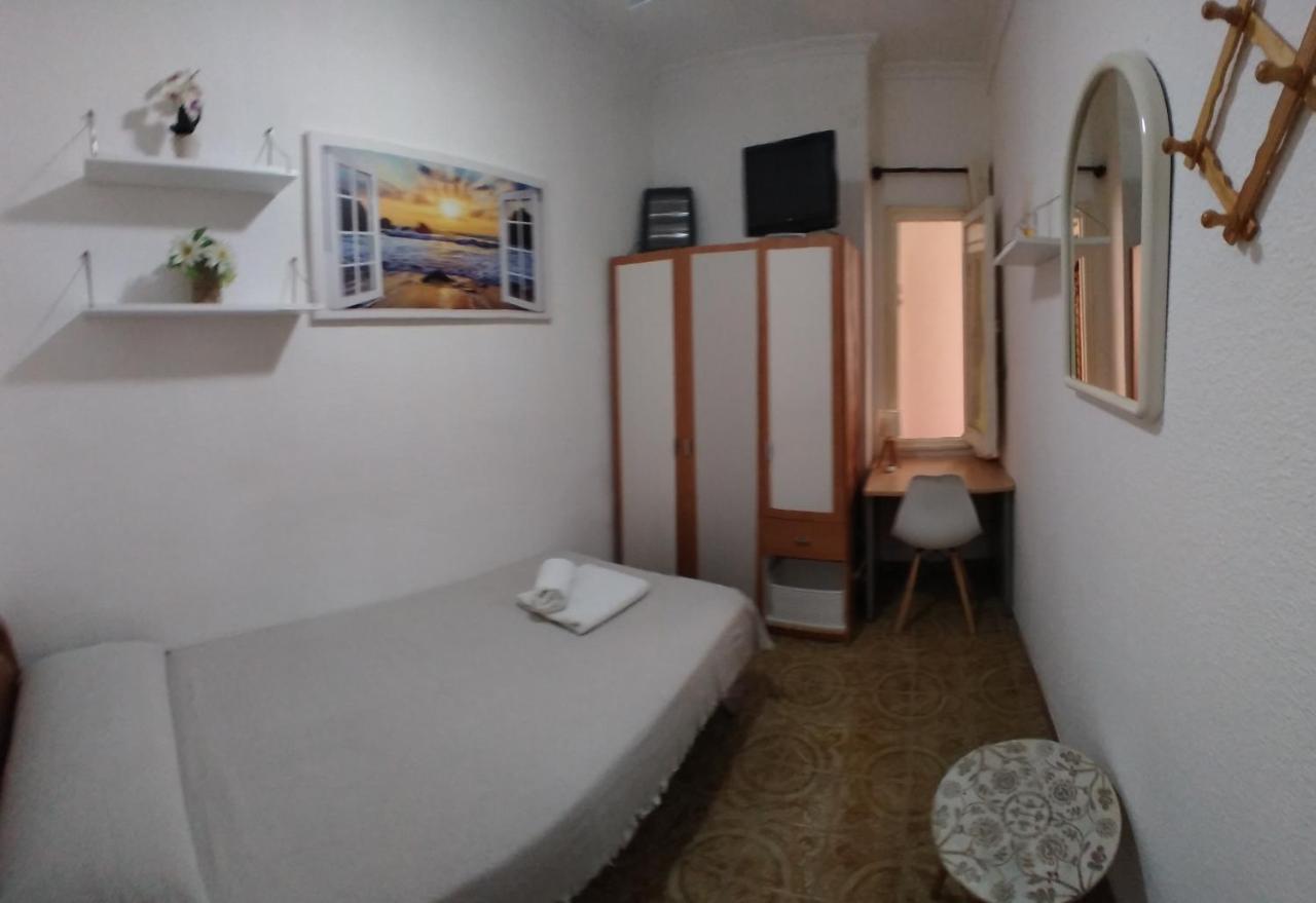 Cozy Single Room Mercado Central Аликанте Экстерьер фото