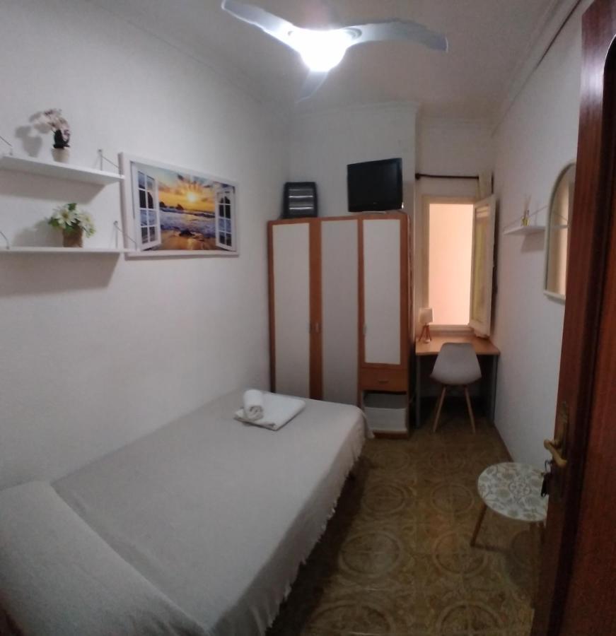 Cozy Single Room Mercado Central Аликанте Экстерьер фото